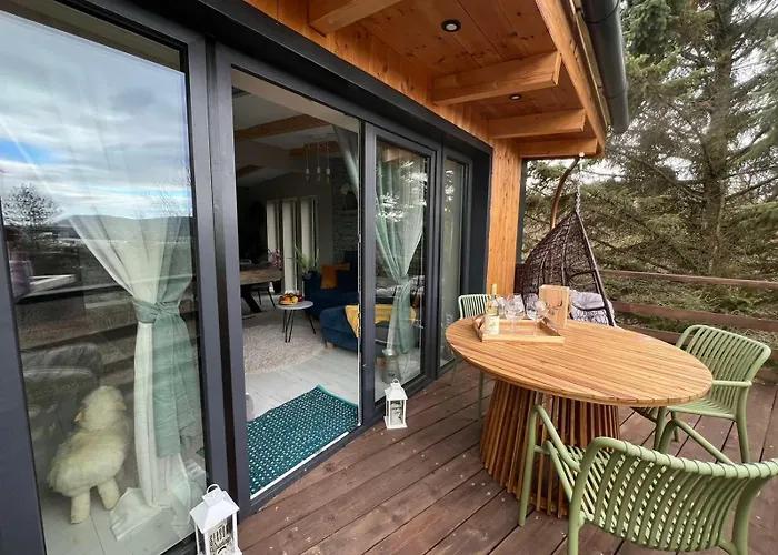 Zebikucko Vendeghaz * Zebegény