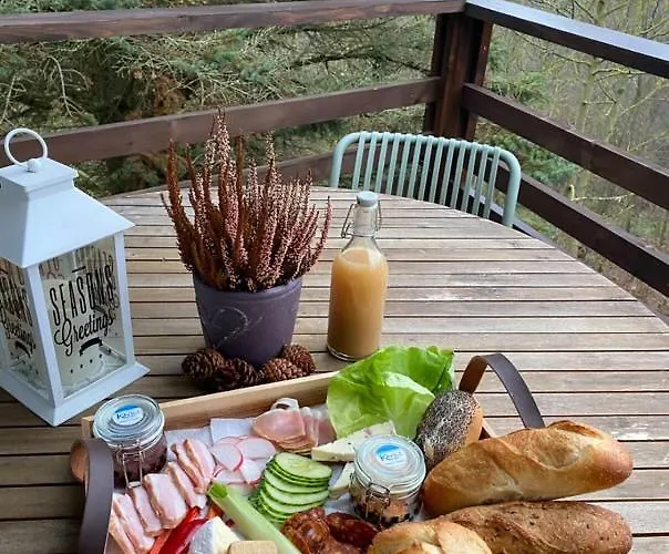 Zebikucko Vendeghaz Zebegény