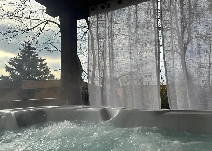 Zebikucko Vendeghaz * Zebegény